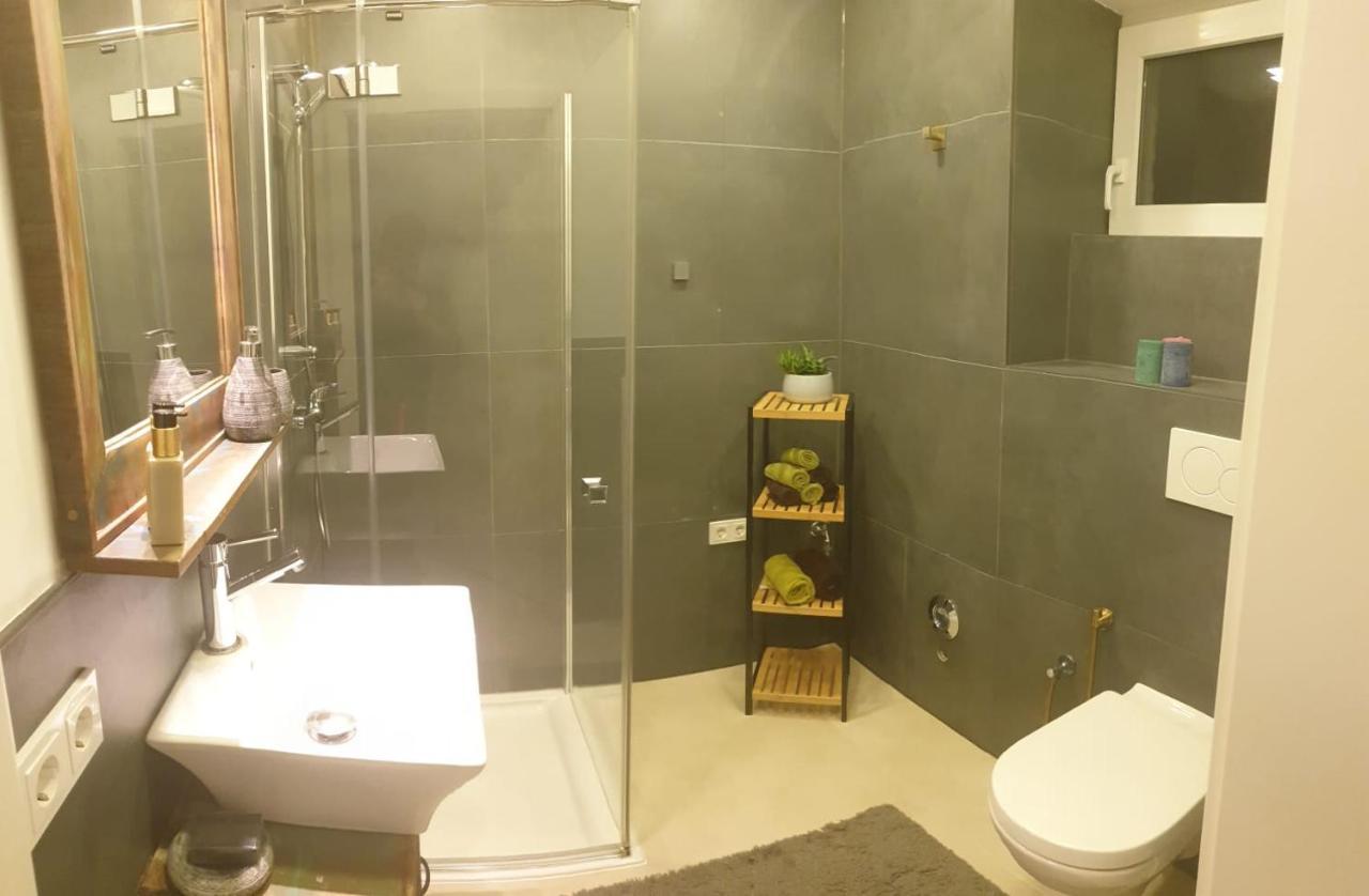 Apartment Mit Schoener, Moderner Einrichtung Köln Eksteriør billede